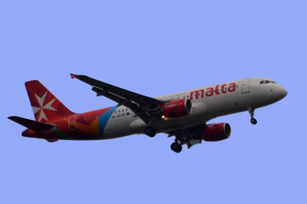 Malta   Plane